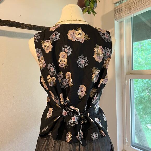 Karen Scott Vintage Black Floral Print Pearl Button Front Vest Top Size Small - Picture 6 of 11